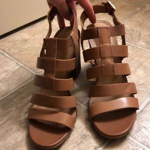 Strappy brown leather heeled sandal size 9
